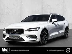 Weiss Gebraucht 2022 Volvo V60 Core Kombi | 32.480 € (Guter Preis)