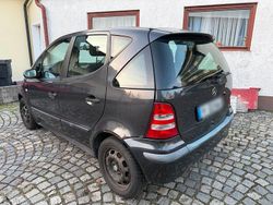 Grau Gebraucht 2002 Mercedes A140 Kleinwagen | 590 €