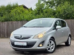 Silber Gebraucht 2012 Opel Corsa Satellite Limousine | 4.000 € (Fairer Preis)