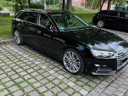 Schwarz Gebraucht 2018 Audi A4 Kombi | 24.999 € (Teuer)