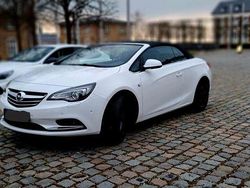 Weiß Gebraucht 2017 Opel Cascada Ultimate Cabrio | 13.700 € (Guter Preis)
