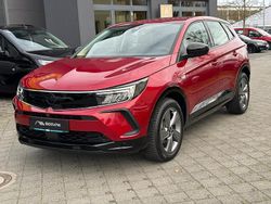 Lackierung bright red/metallic klarlack Gebraucht 2024 Opel Grandland X GS Line SUV | 25.950 € (Fairer Preis)