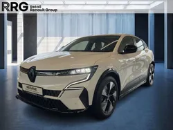 Weiß Gebraucht 2024 Renault Mégane Limousine | 27.400 € (Superpreis)