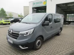 Grau Gebraucht 2023 Renault Trafic Komfort Van | 30.999 € (Guter Preis)
