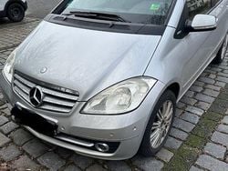 Silber Gebraucht 2010 Mercedes A180 Elegance Van / Kleinbus | 3.000 € (Superpreis)