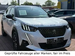 Weiß Gebraucht 2021 Peugeot 2008 GT-line SUV | 14.950 € (Guter Preis)