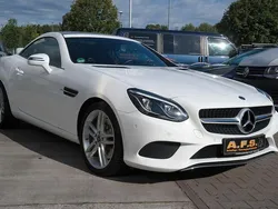 Weiß Gebraucht 2018 Mercedes SLC300 Cabrio | 31.990 € (Fairer Preis)