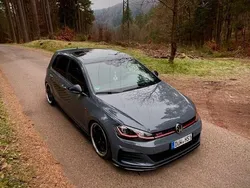 Grau Gebraucht 2019 VW Golf VII GTI Limousine | 32.500 €