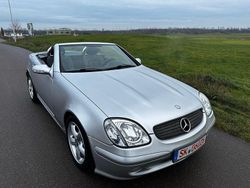 Silber Gebraucht 2001 Mercedes SLK200 Cabrio | 5.999 € (Fairer Preis)