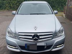 Silber Gebraucht 2011 Mercedes C180 Limousine | 8.900 €