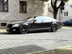 Schwarz Gebraucht 2007 Mercedes S420 Limousine | 12.000 €