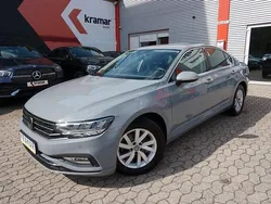 Grau Gebraucht 2022 VW Passat Limousine | 19.490 € (Teuer)
