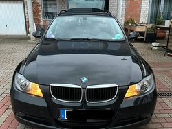 Schwarz Gebraucht 2006 BMW 320 Kombi | 3.000 €