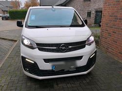 Weiß Gebraucht 2020 Opel Zafira Life Elegance Van | 38.000 €