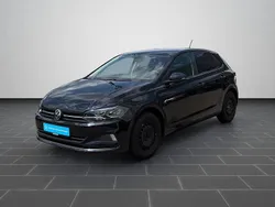 Deep black perleffekt (metallic) Gebraucht 2021 VW Polo Comfortline Limousine | 16.480 € (Guter Preis)