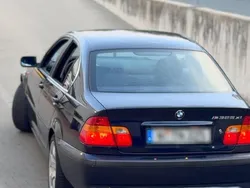 Blau Gebraucht 2001 BMW 325 M Sport Limousine | 3.000 €