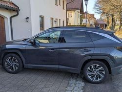 Grau Gebraucht 2021 Hyundai Tucson Trend SUV | 24.999 € (Guter Preis)