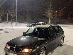 Schwarz Gebraucht 2004 BMW 320 M Sport Kombi | 5.500 €