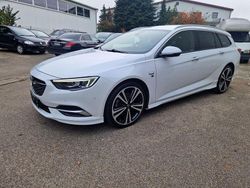 Weiß Gebraucht 2017 Opel Insignia Edition Limousine | 12.000 € (Fairer Preis)