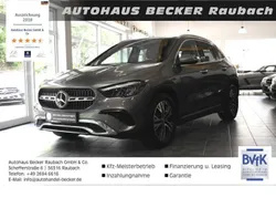 Mountaingraumetallic Gebraucht 2024 Mercedes GLA200 Advanced Plus SUV | 38.890 € (Guter Preis)