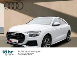 Gletscherweiß metallic Gebraucht 2021 Audi Q8 Ambiente SUV | 59.330 € (Fairer Preis)