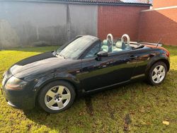 Schwarz Gebraucht 2002 Audi TT Roadster Cabrio | 4.199 € (Fairer Preis)