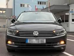 Grau Gebraucht 2018 VW Passat Kombi | 13.000 € (Fairer Preis)
