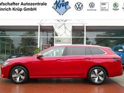 Rot Gebraucht 2025 VW Passat Business Kombi | 32.890 € (Guter Preis)