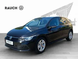 Schwarz Gebraucht 2023 VW Golf VIII Life Limousine | 25.880 € (Fairer Preis)