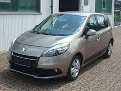 Atrakama beige Gebraucht 2013 Renault Scénic III Van / Kleinbus | 5.900 € (Fairer Preis)