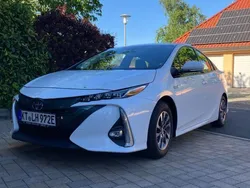 Weiß Gebraucht 2019 Toyota Prius Comfort Kleinwagen | 16.800 € (Guter Preis)
