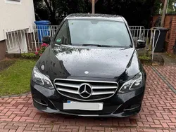 Schwarz Gebraucht 2014 Mercedes 220 Limousine | 12.900 €