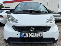 Weiß Gebraucht 2012 Smart ForTwo Coupé Kleinwagen | 3.550 € (Fairer Preis)