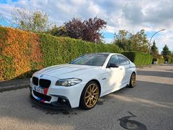 Weiß Gebraucht 2025 BMW 535 Limousine | 17.990 €