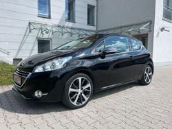 Schwarz Gebraucht 2013 Peugeot 208 Kleinwagen | 4.988 € (Guter Preis)