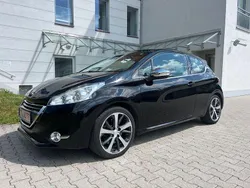 Schwarz Gebraucht 2013 Peugeot 208 Kleinwagen | 4.988 € (Superpreis)