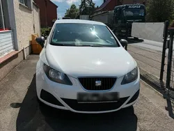 Weiß Gebraucht 2012 Seat Ibiza Kleinwagen | 2.500 € (Guter Preis)