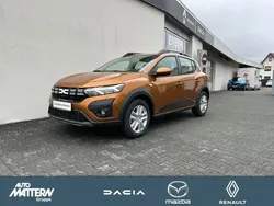 Orange Gebraucht 2024 Dacia Sandero Expression Kleinwagen | 17.990 € (Fairer Preis)