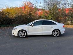 Weiß Gebraucht 2019 Audi A3 S-Line Limousine | 18.500 € (Etwas zu teuer)