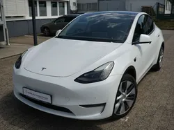 Weiß Gebraucht 2022 Tesla Model Y Long Range SUV | 35.199 € (Fairer Preis)