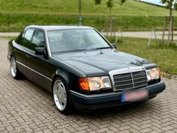 Schwarz Gebraucht 1993 Mercedes E400 Sportline Limousine | 25.999 €