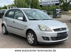 Polarsilber metallic Gebraucht 2007 Ford Fiesta Kleinwagen | 1.950 € (Guter Preis)