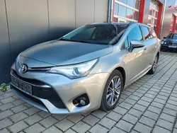 Grau Gebraucht 2015 Toyota Avensis Business Edition Kombi | 7.100 € (Guter Preis)