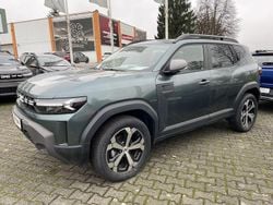 Zedergrün Neu 2025 Dacia Duster Journey SUV | 29.940 € (Etwas zu teuer)