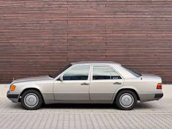 Gebraucht 1989 Mercedes E230 Limousine | 12.750 €