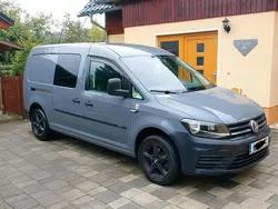 Grau Gebraucht 2016 VW Caddy Maxi Van / Kleinbus | 9.750 €
