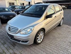 Silber Gebraucht 2005 Mercedes B170 Van / Kleinbus | 2.250 € (Guter Preis)