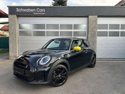 Schwarz Gebraucht 2022 Mini Cooper SE Kleinwagen | 19.900 € (Fairer Preis)