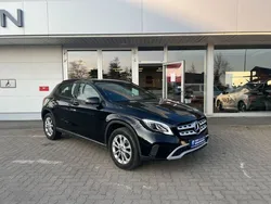 Nachtschwarz unilack Gebraucht 2019 Mercedes GLA200 SUV | 21.990 € (Guter Preis)