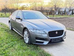 Grau Gebraucht 2017 Jaguar XF R-Sport Limousine | 11.450 € (Fairer Preis)